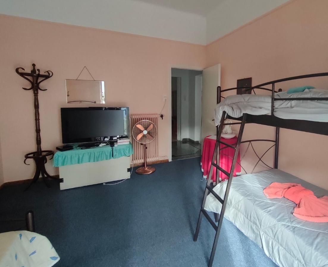 Casa Oliver Афины Экстерьер фото